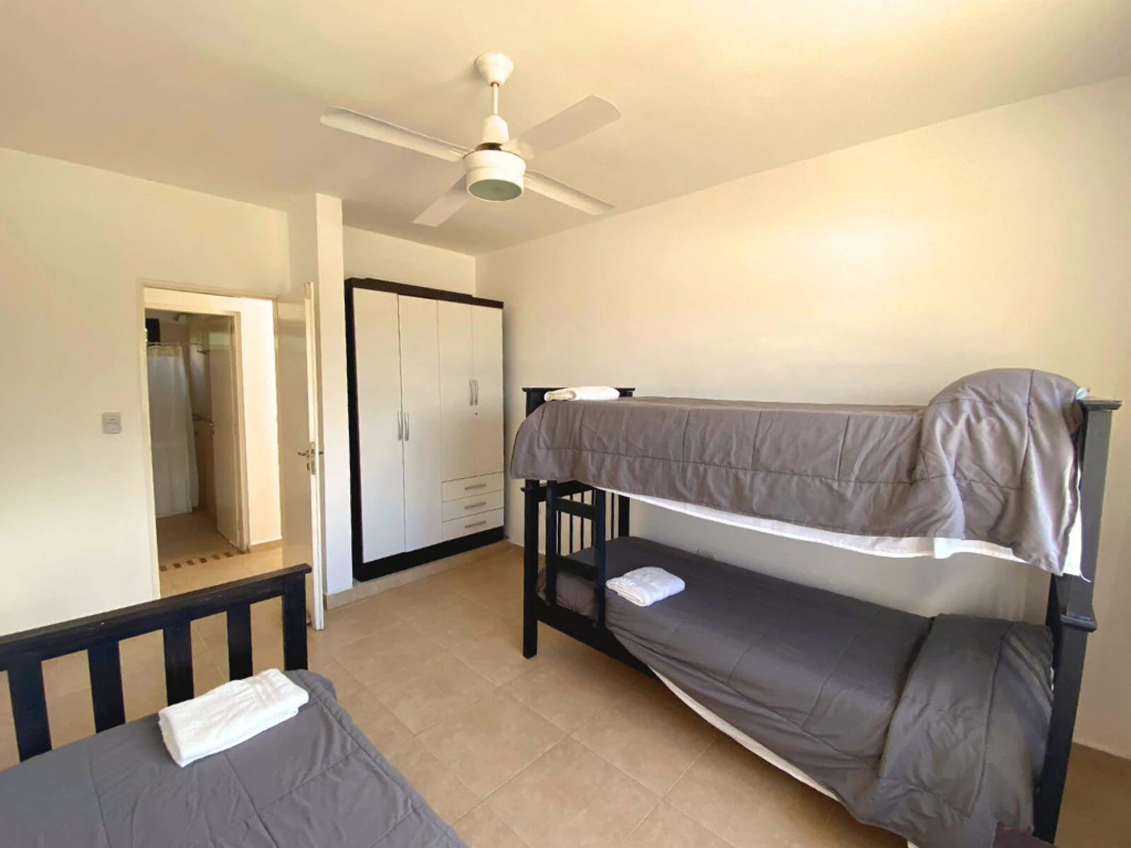 Departamento 3 · Segundo dormitorio · Costa Linda
