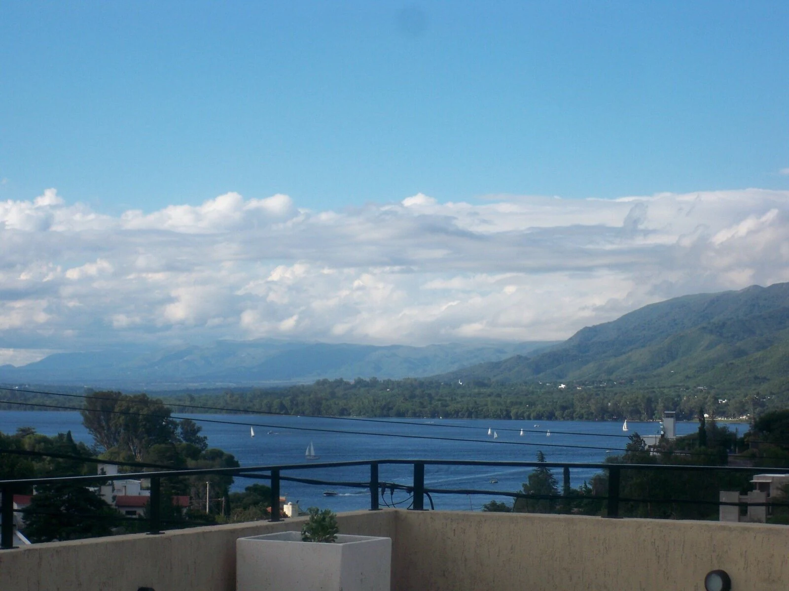 Lago San Roque desde Costa Azul